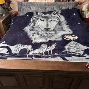 Vintage Wolf 80"x90" Pack Fleece Blanket Navy Blue Plush San Marcos Style Throw